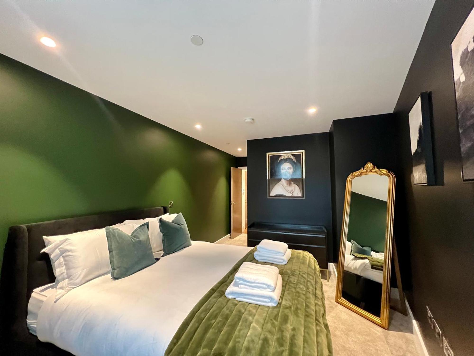The Midnight Garden Escape At Ryedale House Apartment York Exterior photo
