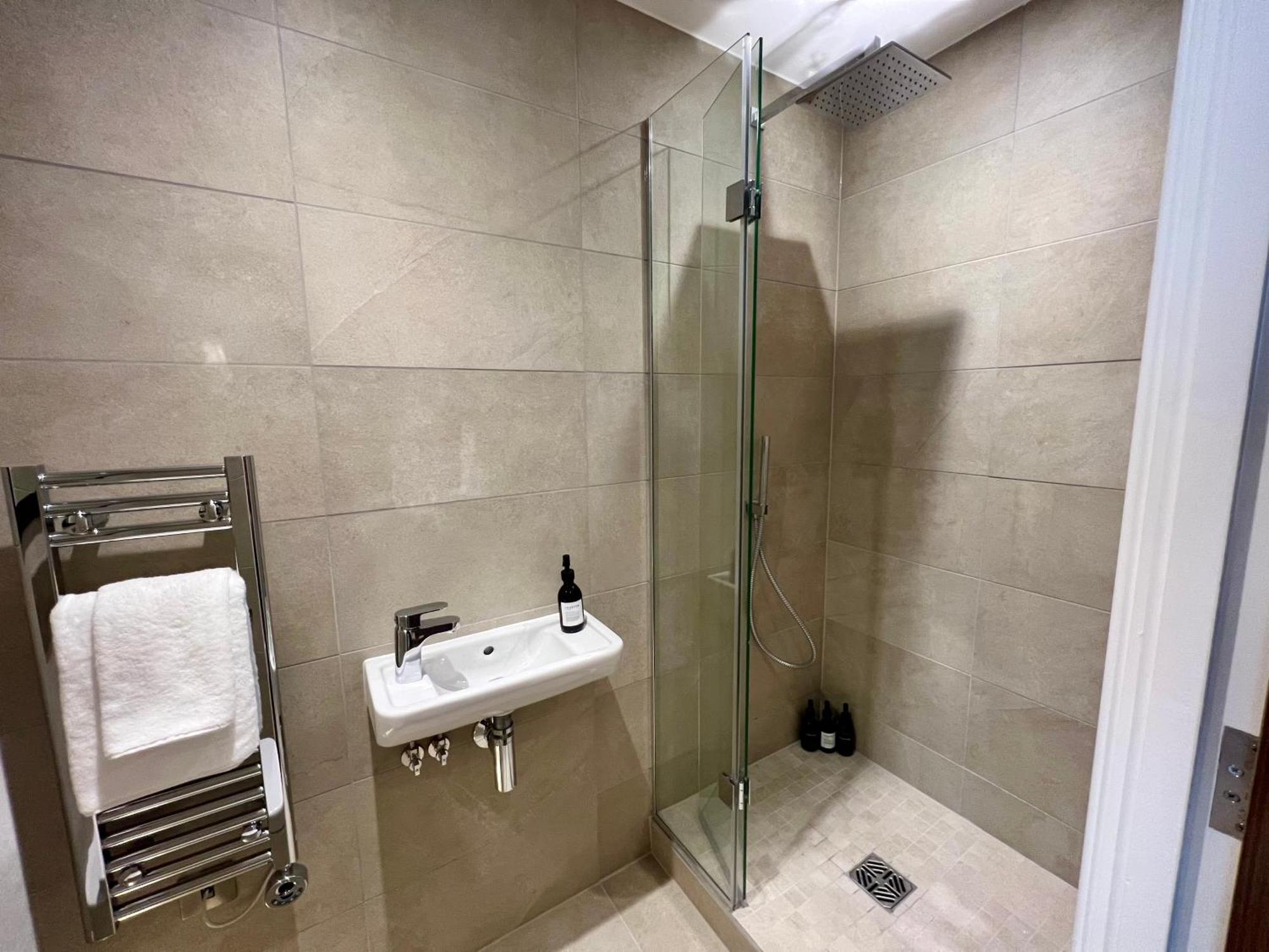 The Midnight Garden Escape At Ryedale House Apartment York Exterior photo